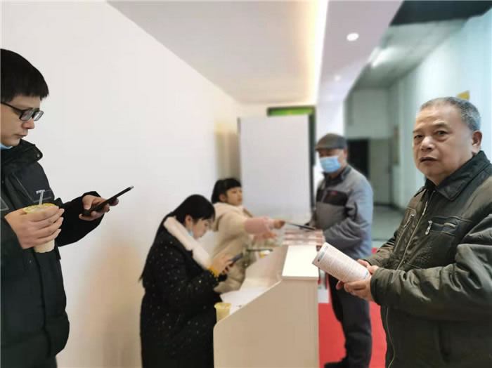 四川中青旅綿陽分社、綿陽市中旅假日旅行社、綿陽自來文化傳播有限公司24H自助售貨服務(wù)盛大開業(yè)
